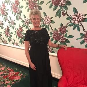 Meet your Posher, Kimberly